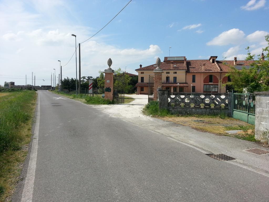 B&B La Viola Castelvetro Piacentino Exterior photo